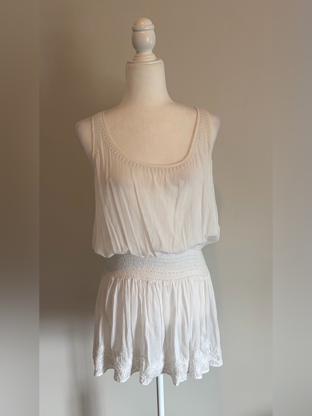 Shoshanna White Cotton Racerback Embroidered Cover-up Dress size Small